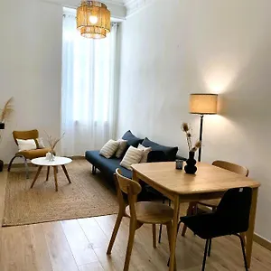 Cozy One Bedroom Apartment-city Center Apartment